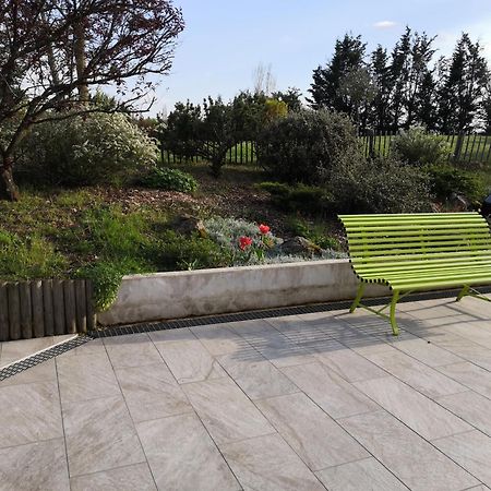 Chambre Avec Entree Independante Dans Un Ecrin De Verdure Dommartin (Rhone) Exterior foto