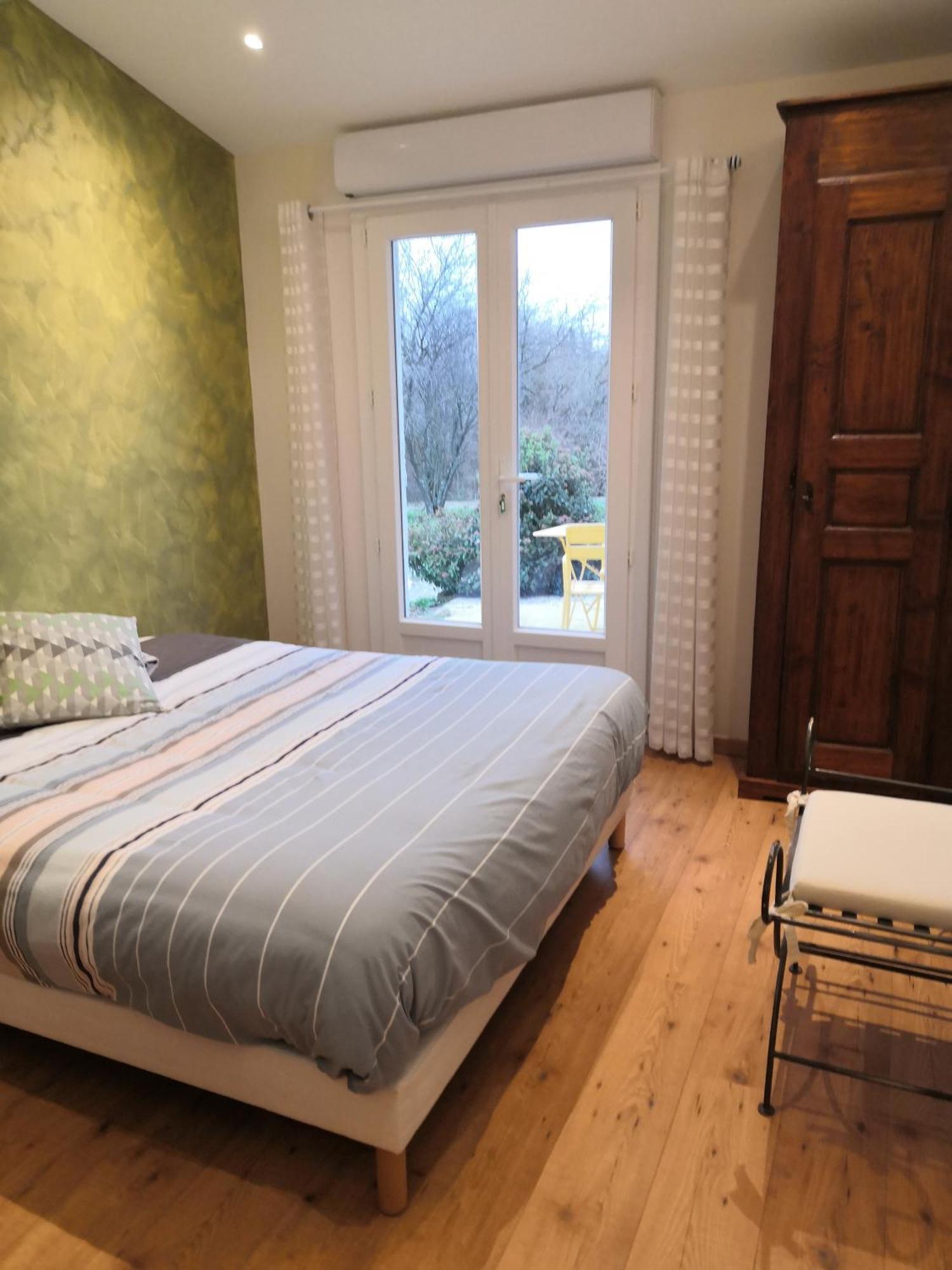 Chambre Avec Entree Independante Dans Un Ecrin De Verdure Dommartin (Rhone) Exterior foto
