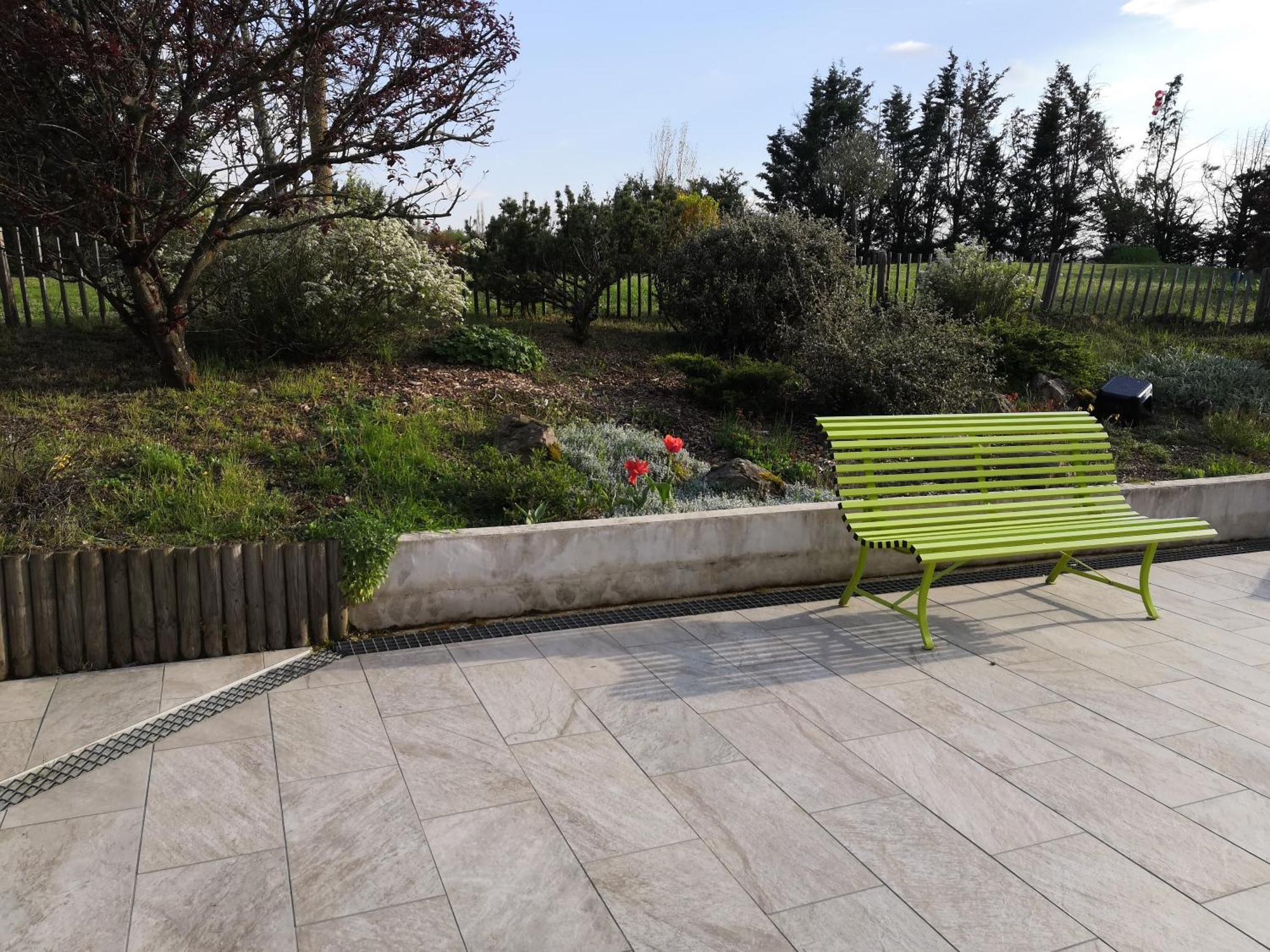 Chambre Avec Entree Independante Dans Un Ecrin De Verdure Dommartin (Rhone) Exterior foto